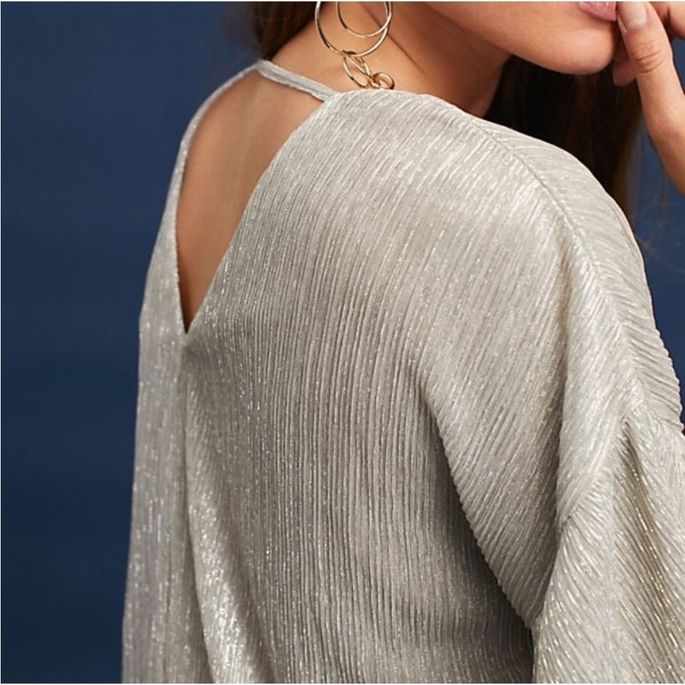 ANTHROPOLOGIE VANESSA VIRGINIA Metallic Silver Top Medium NEW - Picture 2 of 11